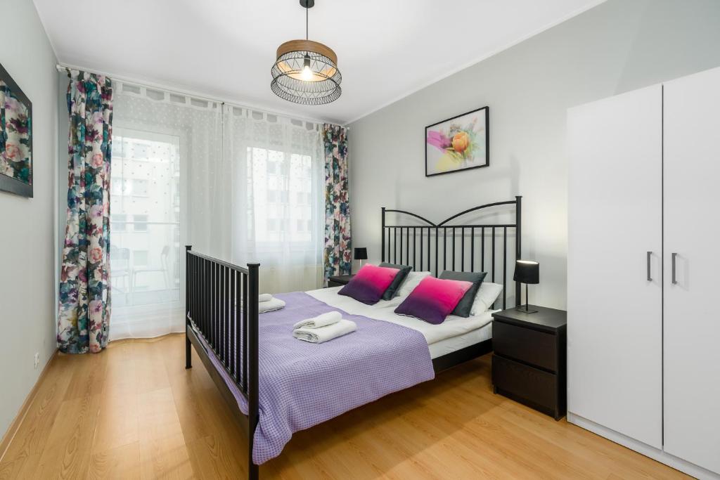 Sleepway Apartments - Garbary 95-78 photo 2