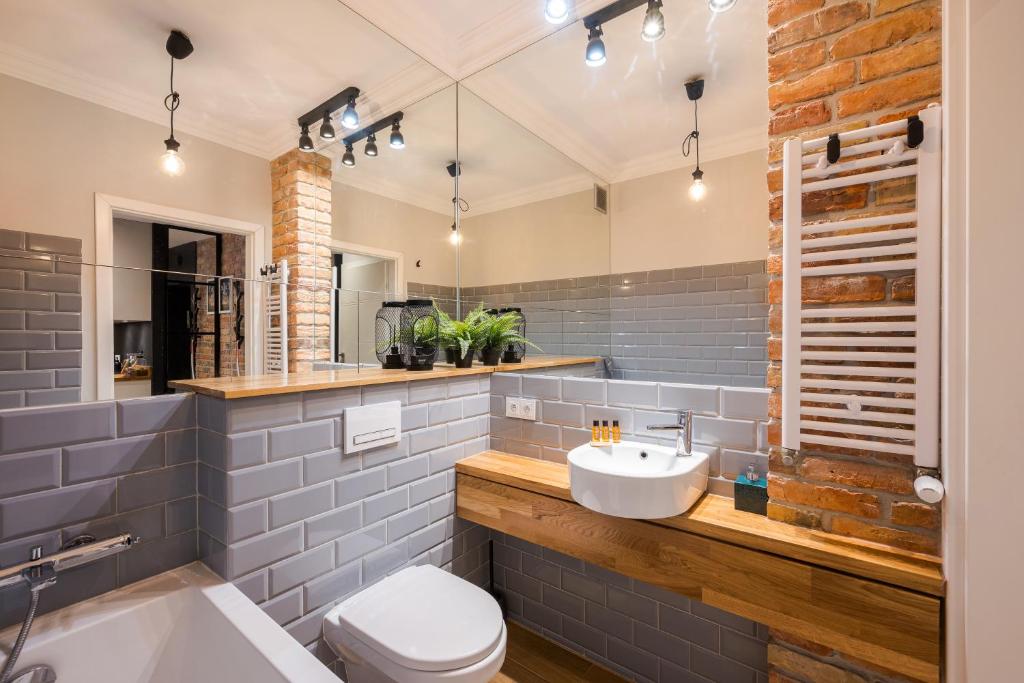 Nowolipki Deluxe Apartment by BookingHost photo 3