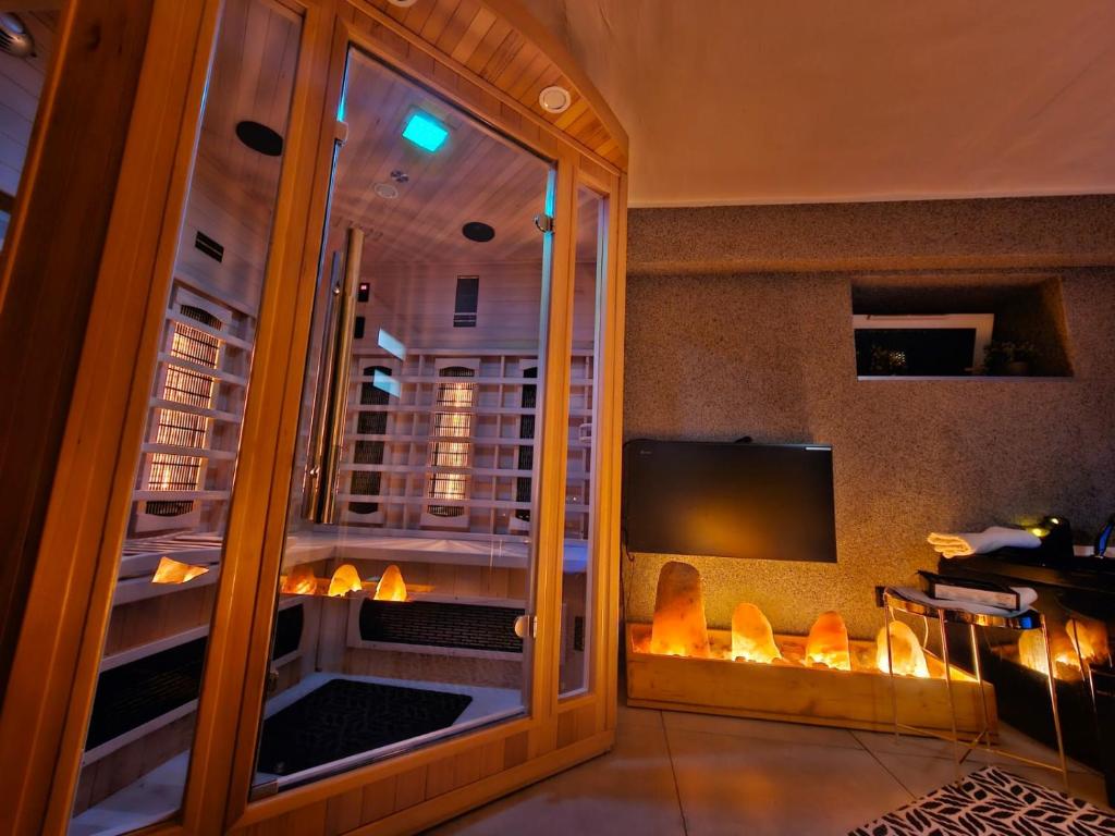 Grey Champagne Spa by Secret Apartament photo 3