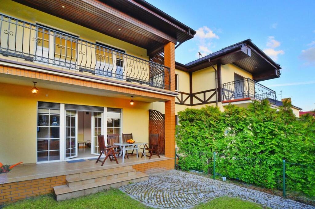 Comfortable holiday home with a private garden — photo 1