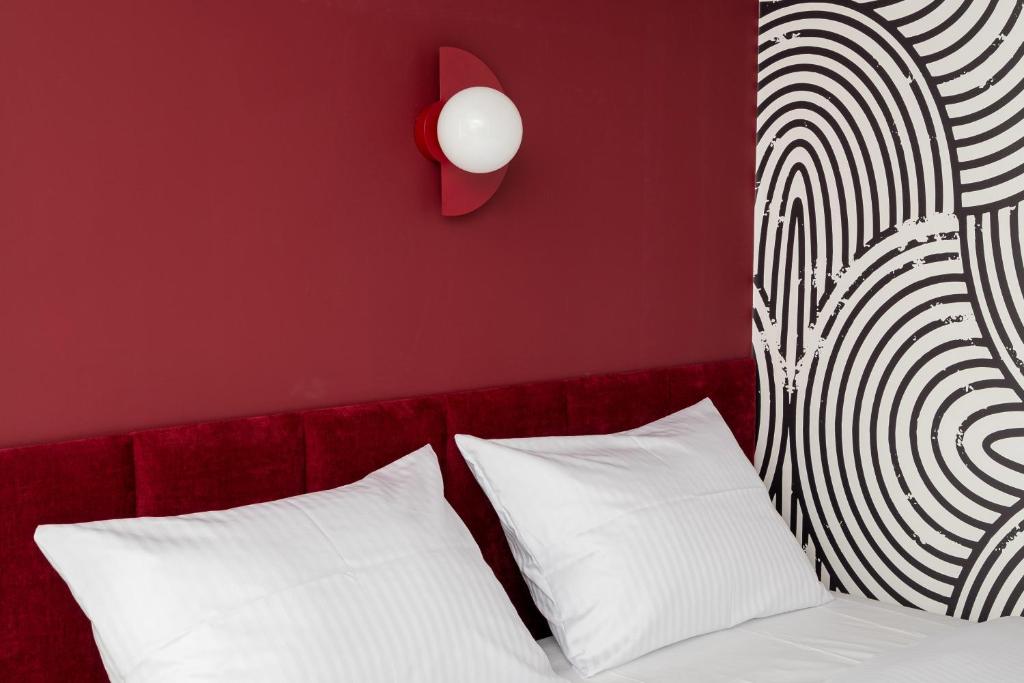 Nowolipki Deluxe Red Studio photo 3