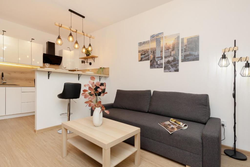Roomy Apartment Oczapowskiego in Bielany by Noclegi Renters — photo 1