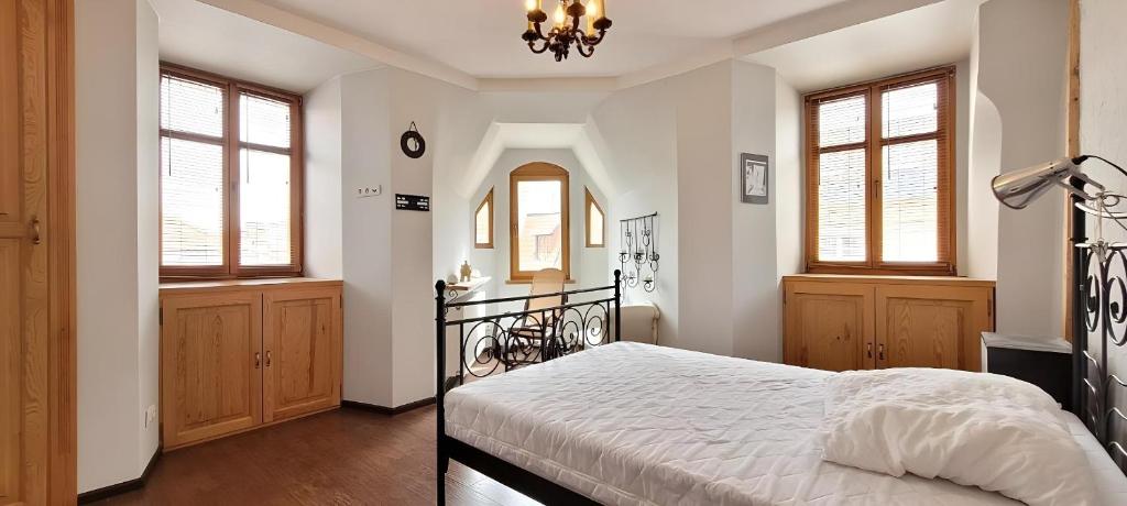 Wyjątkowy Apartament w Sercu Jeleniej Góry — photo 1