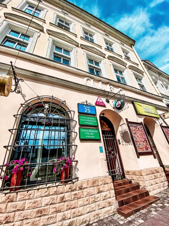 Schronisko Młodzieżowe PTSM "Alko" — photo 1