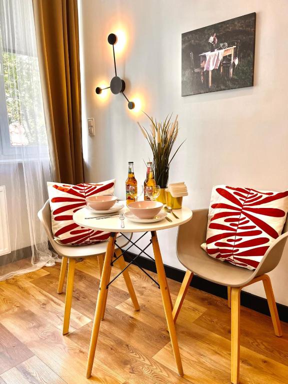 Super 1 Bed room Condo in Warszawa center — photo 1