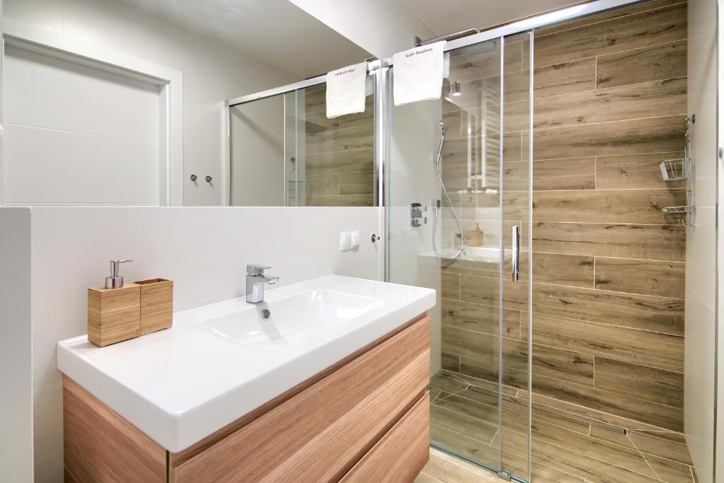 Sailor Residence photo 3