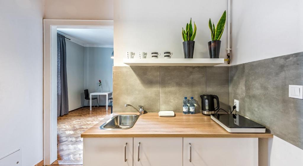 Sereno Apartments photo 3