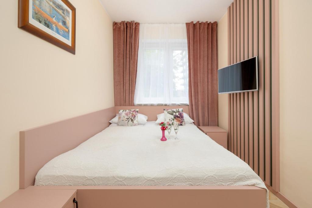 Wyjątkowy Apartament z Parkingiem Blisko Morza by Noclegi Renters photo 2