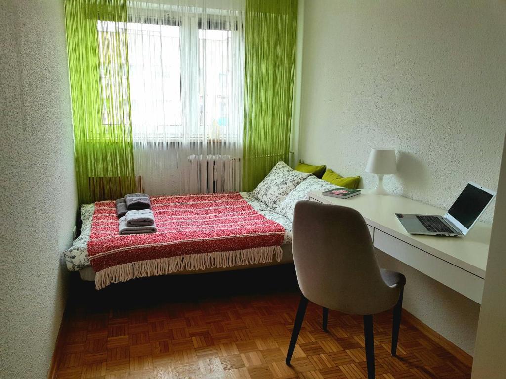 Wygodny dwupokojowy apartament pomiedzy lotniskiem a centrum photo 2