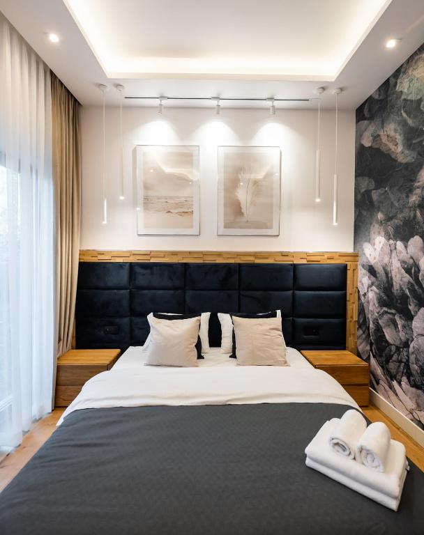 Złota Sophisticated Apartment by BookingHost photo 2