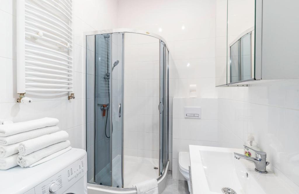Apartament z osobną sypialnią w pięknej kamienicy w centrum photo 3