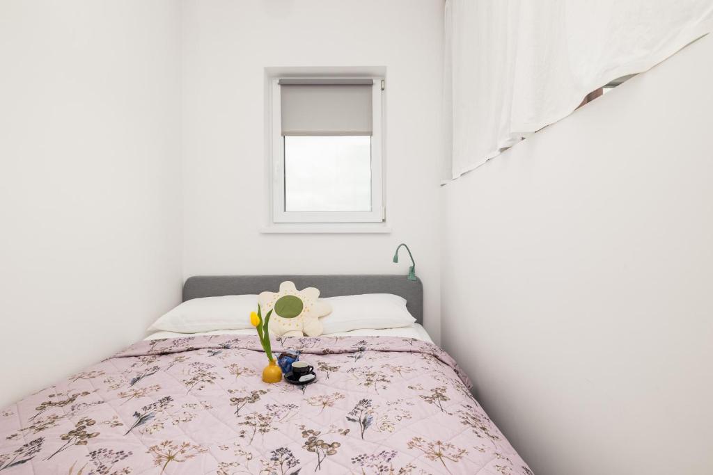 Szprotka Apartment with Air-Conditioning & Parking by Noclegi Renters photo 2