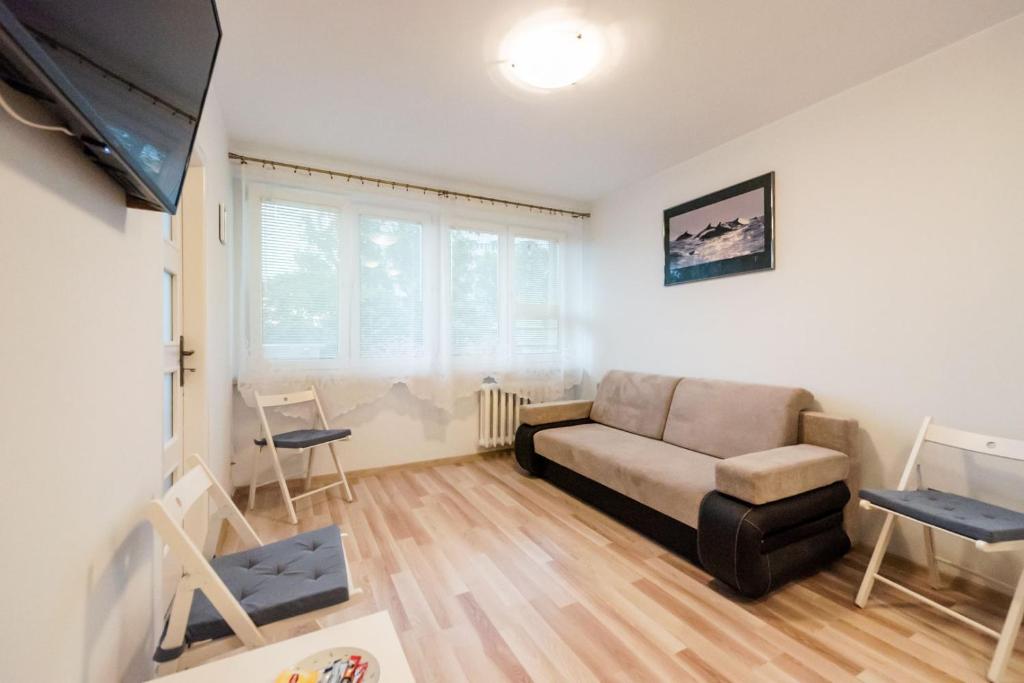 Solec Powiśle Apartment by BookingHost — photo 1