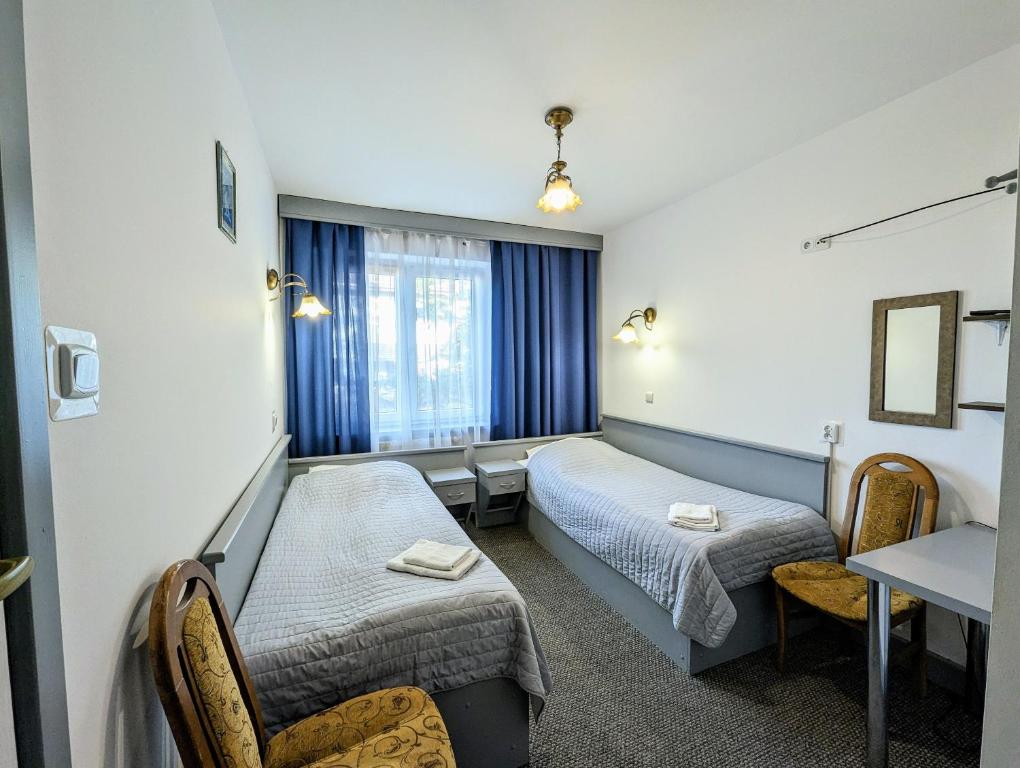 Hotel Zacisze photo 2