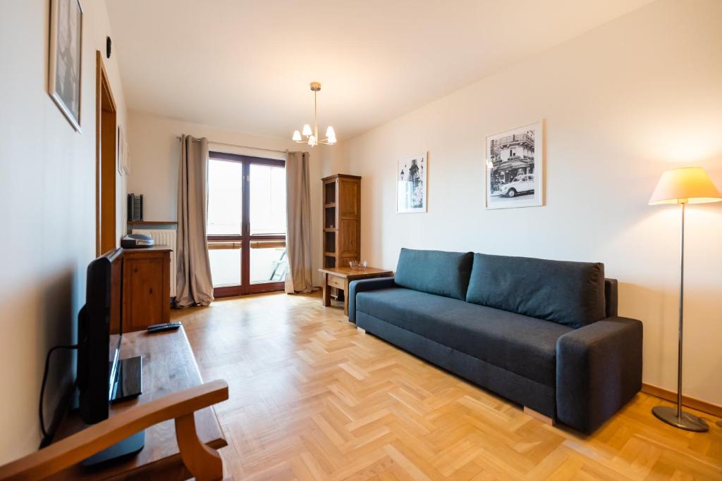 Woronicza Homey Wooden Apartment by BookingHost — photo 1