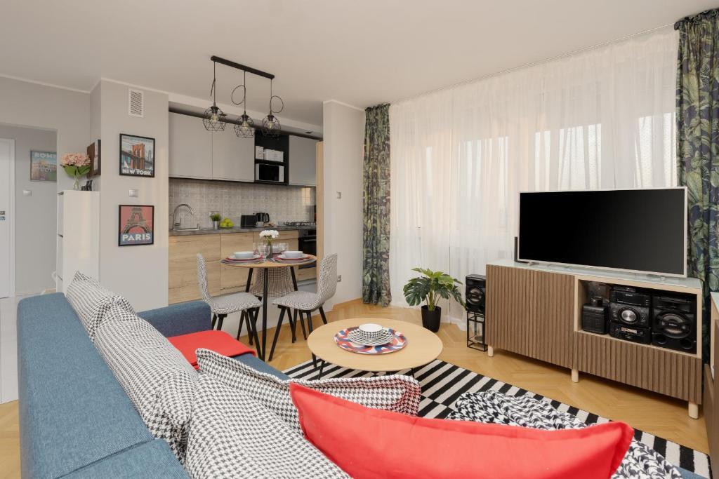Stylish Apartment with Balcony Żoliborz Warsaw by Noclegi Renters photo 2
