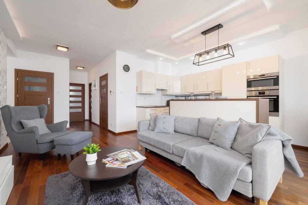Spacious & Cozy Apartment Grzegórzecka by Noclegi Renters — photo 1