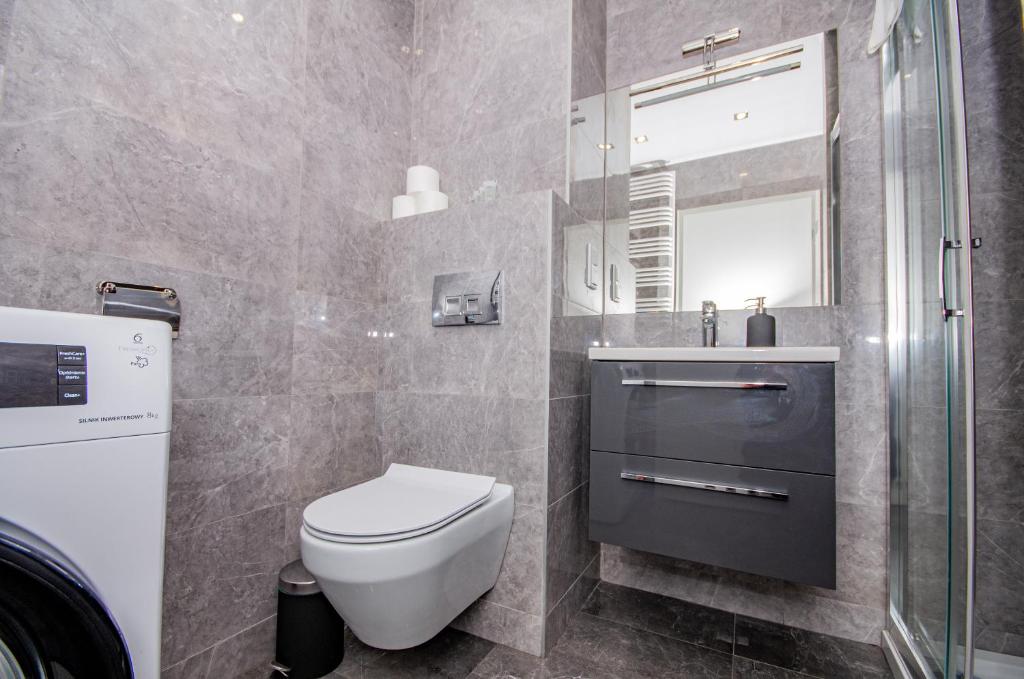 InPoint Zablocie Modern Apartments for Work&Travel Self Check-in photo 3