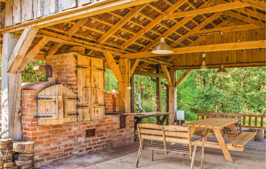 Three-Bedroom Holiday Home In Milakowo photo 3