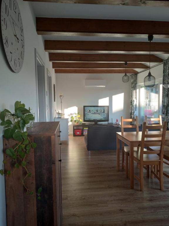 Zielony domek — photo 1