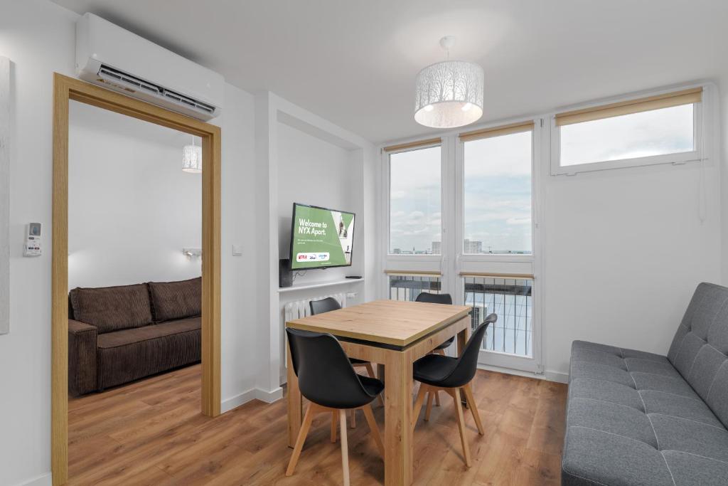 Booking.com: Hotels in Warsaw. Book your hotel now! — photo 1