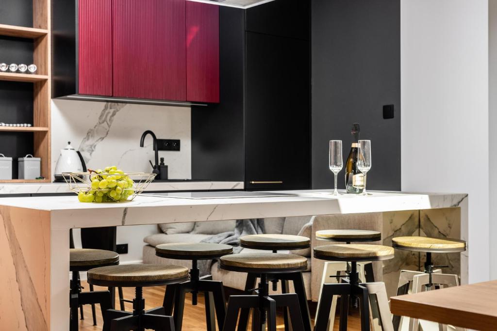 Riverside Premium Class Apartment - by Upstairs photo 3