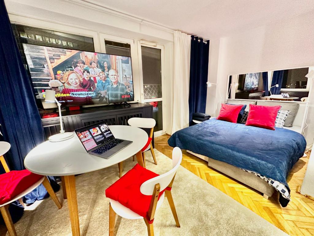 SAWA 5 metro WiFi 70'TV Netflix HBO Disney+ AppleTV+ photo 2