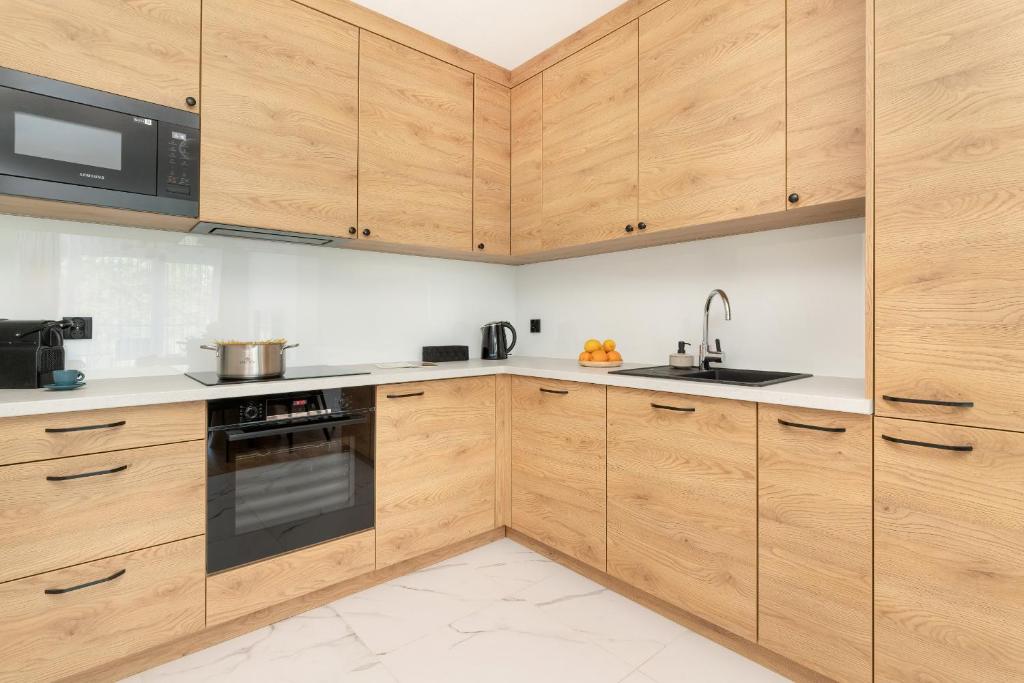 Stylowy Apartament w Gdańsku Parking & Ekspres do kawy by Noclegi Renters photo 2