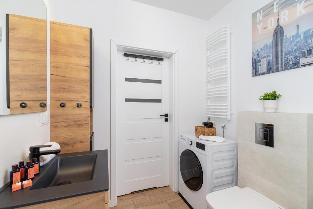 Świtezianki Luxurious Apartments with Parking by Renters Prestige photo 3