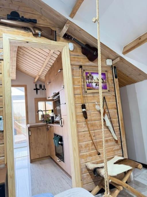 Storm Cottage in the Countryside photo 3