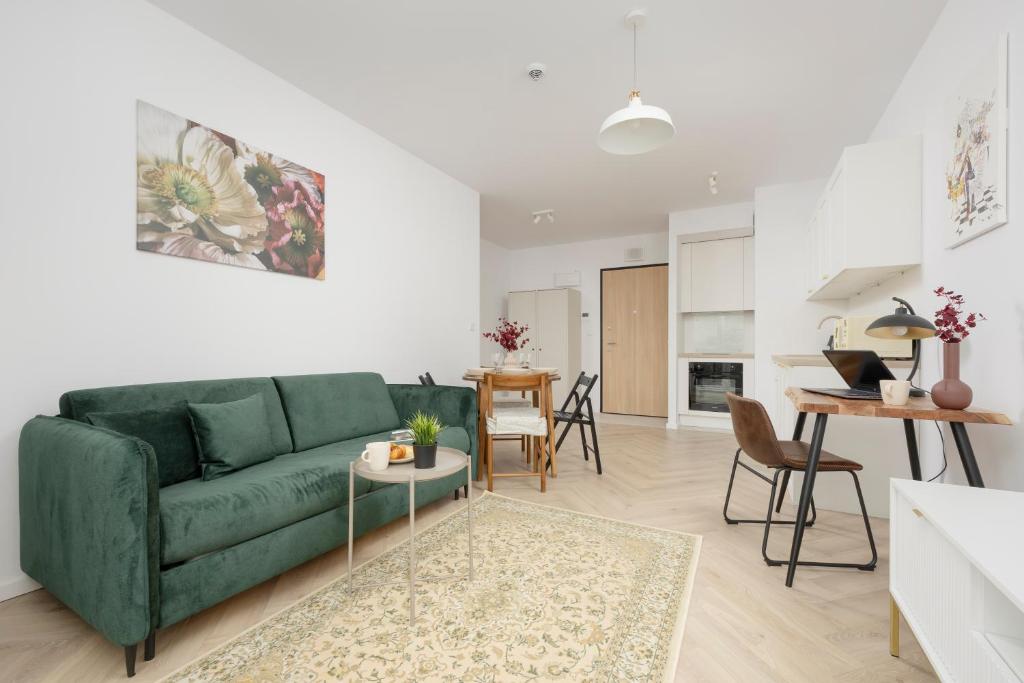 Modern Apartment with Balcony near Aleje Jerozolimskie by Noclegi Renters photo 2
