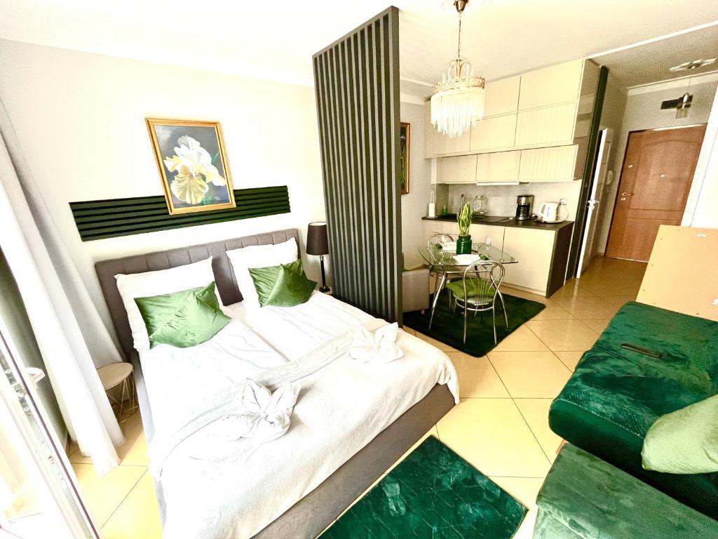 Sea Promenade Luxury Apartment photo 3