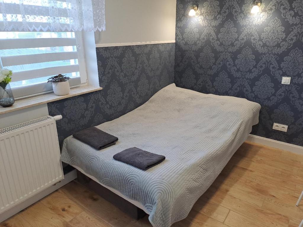 Studio Jutrzenka z łazienką by Apartamenty na dni Wrocław — photo 1