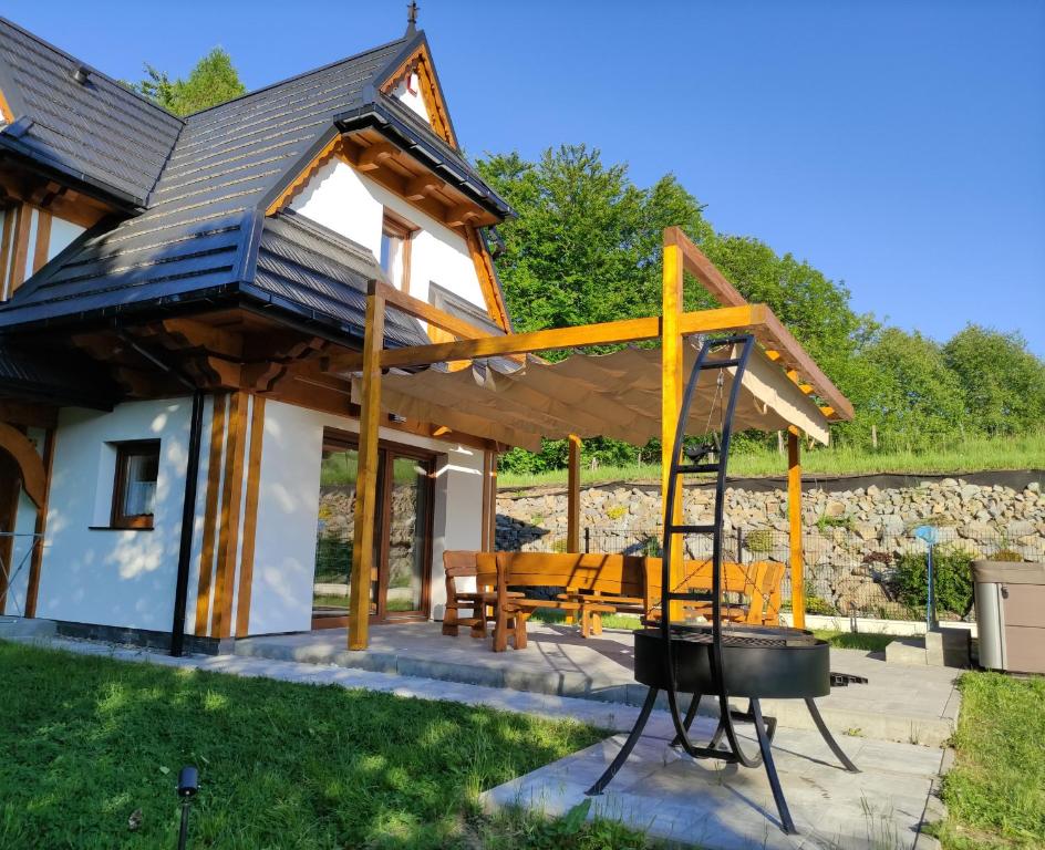 Zacna Chata domek z jacuzzi na wyłączność — photo 1