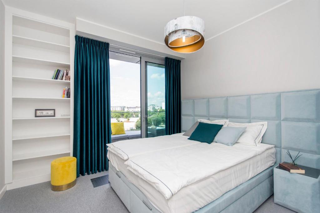 Yacht Park Rentyear Apartments photo 2