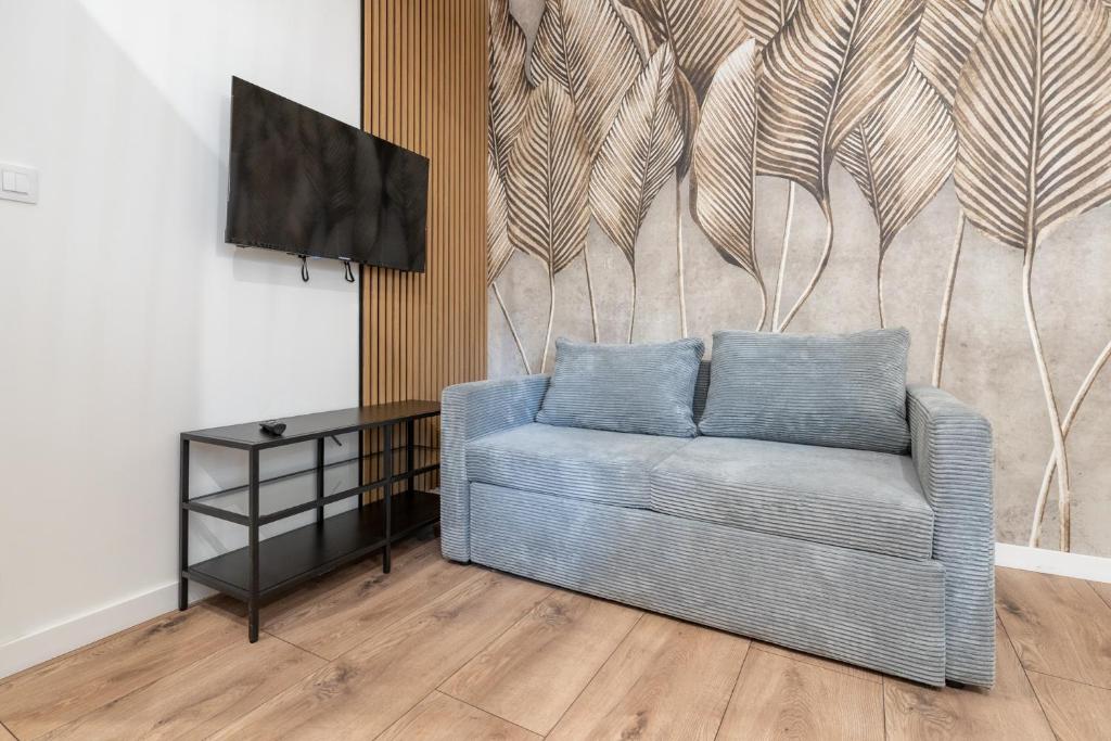 Żwirki i Wigury Apartments by BookingHost — photo 1