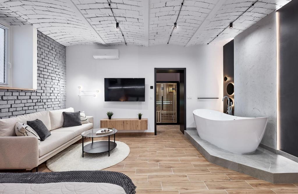 Długa 18 Apartament Premium z wanną i sauną — photo 1