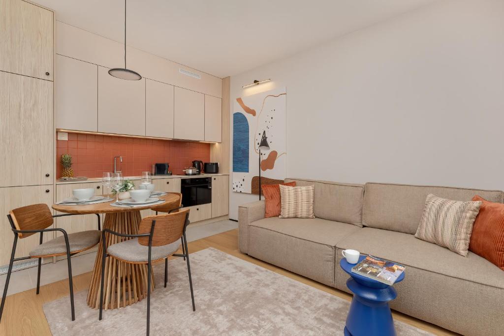 Popiełuszki Modern Suites Gdańsk with Parking by Noclegi Renters — photo 1