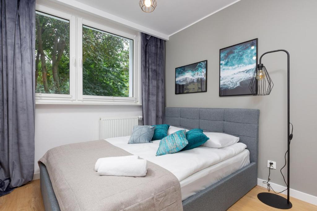 Beautiful Two-Bedroom Apartment Warsaw Bielany by Noclegi Renters photo 3
