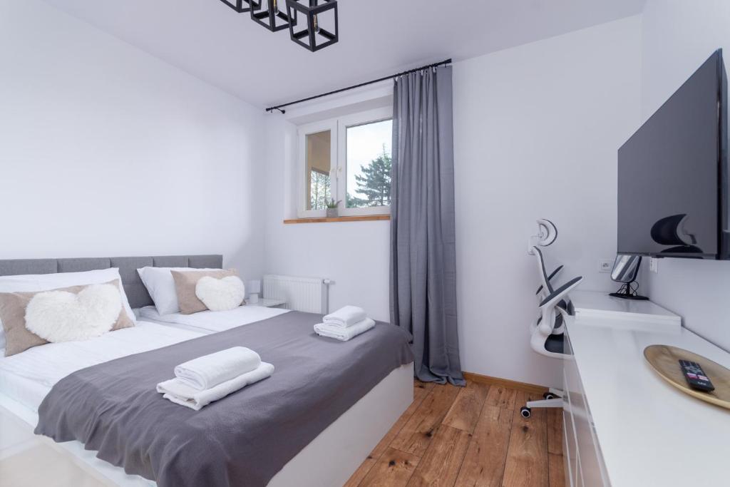 Termy Cieplice Apartment by BookingHost — photo 1