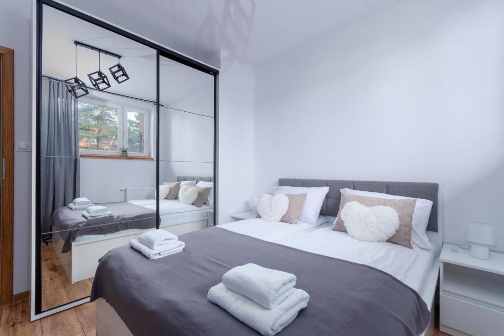 Termy Cieplice Apartment by BookingHost photo 2