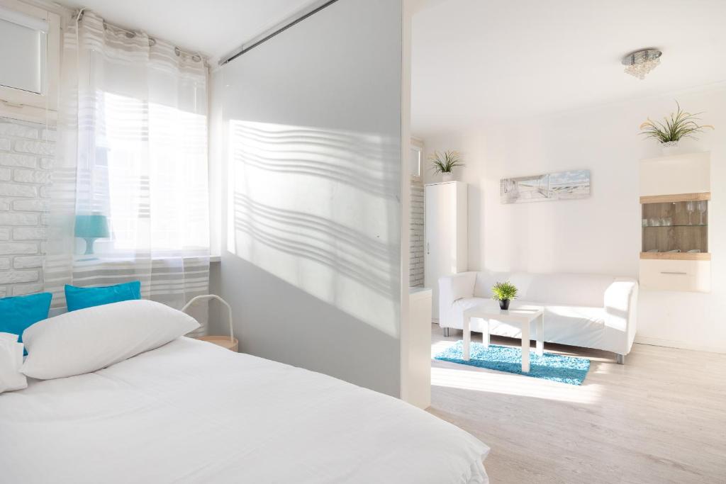 Rondo ONZ Business Apartment by BookingHost photo 2