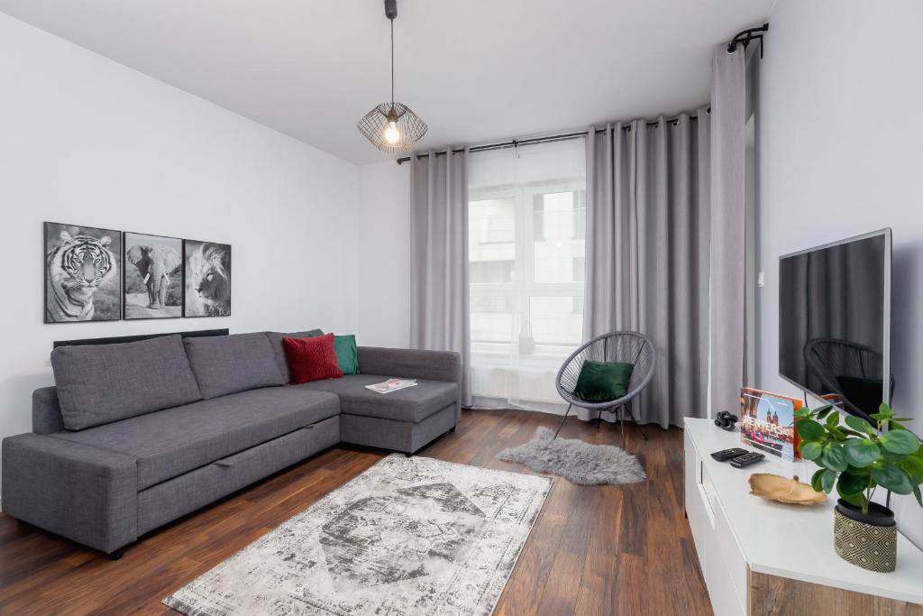Zabłocie Pet-friendly Ślusarska Apartment by Noclegi Renters photo 2
