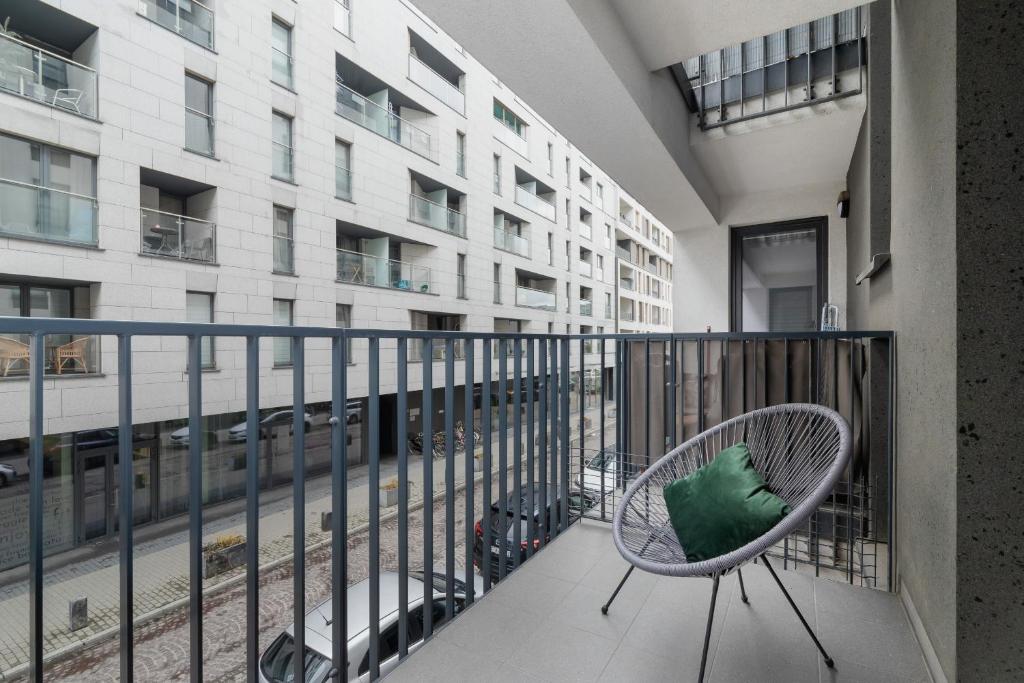 Zabłocie Pet-friendly Ślusarska Apartment by Noclegi Renters photo 3