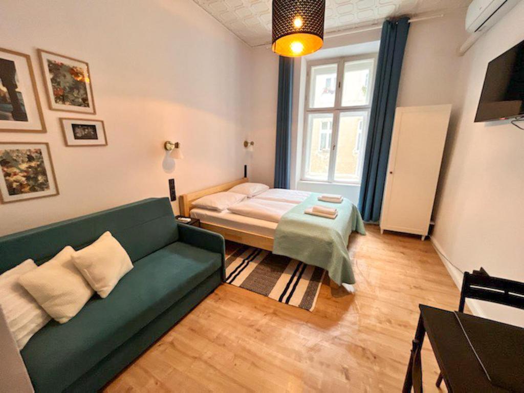Supreme Apartment in the City Center photo 2