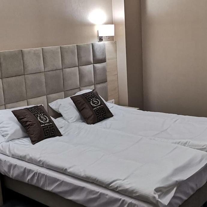Hotel Sevilla Gold photo 3