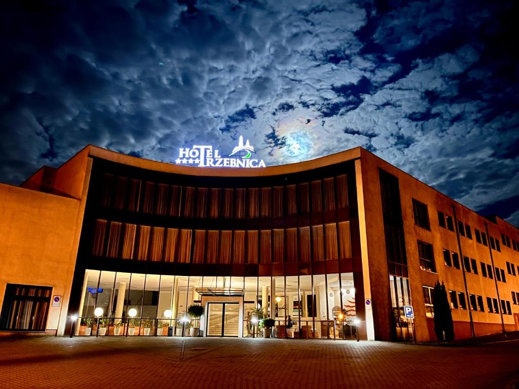 Hotel Trzebnica photo 2