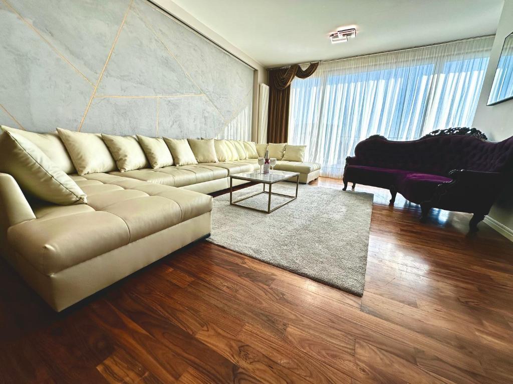 SecretFace Penthouse Grójecka 120m2 z tarasem 40m2 — photo 1