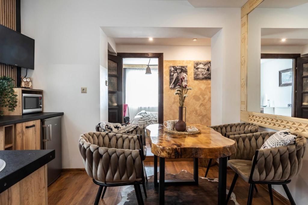 Pokoje Apartamenty Willa "CHWOST" zlokalizowana w pobliżu Zakopanego I Term Gorący Potok — photo 1
