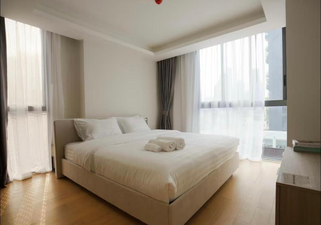 Booking.com: Hotels in Warsaw. Book your hotel now! — photo 1